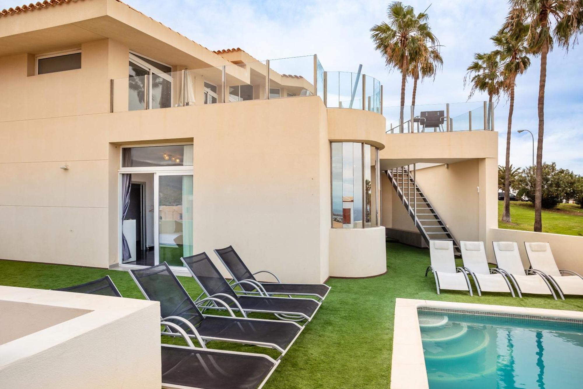 Villa Olbia Charming Dreamview With Jacuzzi أذيخي المظهر الخارجي الصورة